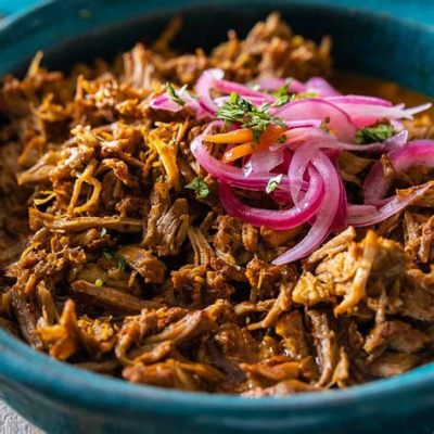  Cochinita Pibil: Uma Sinfonia de Sabores Azedos e Picantes que Explodem na Boca!